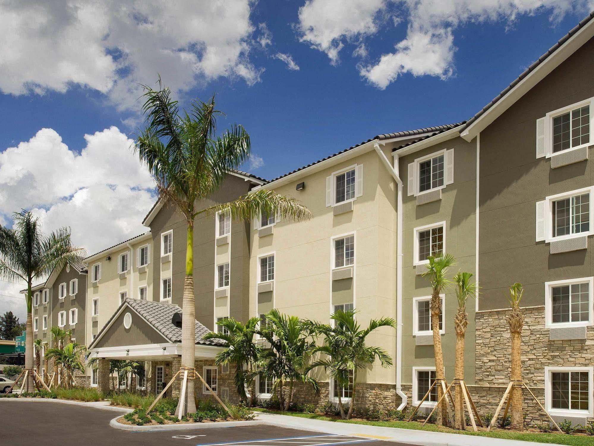 Extended Stay America Select Suites - Fort Lauderdale - Airport - West Дейви Екстериор снимка